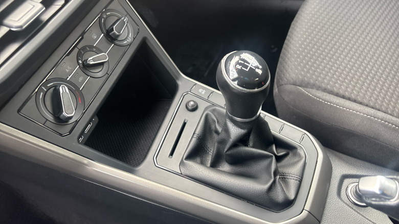 Volkswagen Polo 1.0 SE 5dr Petrol Hatchback